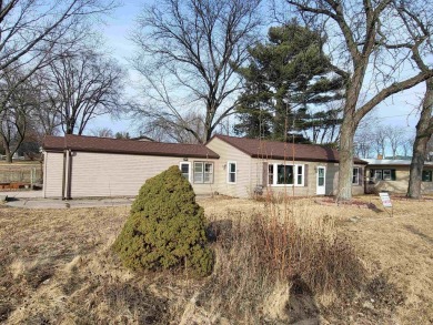 Lake Home For Sale in Edgerton, Wisconsin