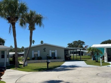 (private lake, pond, creek) Home For Sale in Haines City Florida