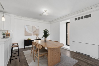 Freshly professionally painted entire unit! Renovated - photo 2