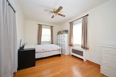 Beautiful Corner Home on a 5,400 Sq Ft Lot! This bright and airy - photo 12