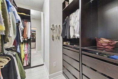 Welcome to this beautifully upgraded 4 bedroom, 2 bathroom home - photo 33
