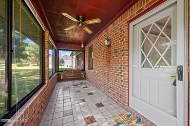 Tucked away on a quiet cul de sac just minutes from downtown New - photo 47