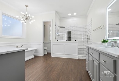 Beautifully updated 4BR/3BA home in the Rock Creek Golf Club - photo 4