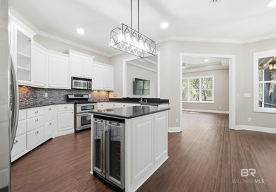 Beautifully updated 4BR/3BA home in the Rock Creek Golf Club - photo 5
