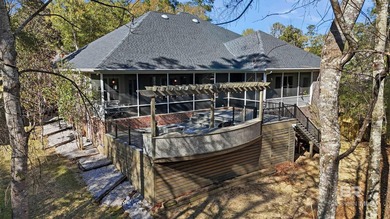 Beautifully updated 4BR/3BA home in the Rock Creek Golf Club - photo 6