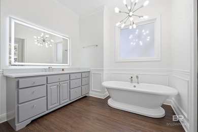 Beautifully updated 4BR/3BA home in the Rock Creek Golf Club - photo 8