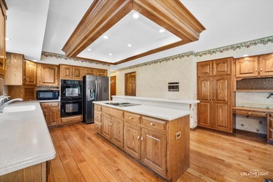 Tucked within the prestigious Royal Fox community, this - photo 11