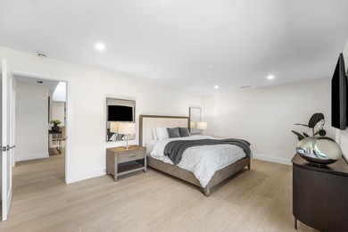 Welcome to 654 W Lakewoode, a beautifully renovated residence - photo 17