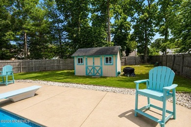 Welcome to 1031 Zircon Drive, a beautifully maintained bi-level - photo 23