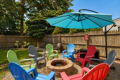 Welcome to 1031 Zircon Drive, a beautifully maintained bi-level - photo 24