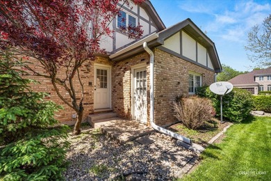 Tucked within the prestigious Royal Fox community, this - photo 34