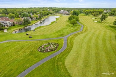 Tucked within the prestigious Royal Fox community, this - photo 41