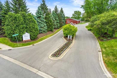 Tucked within the prestigious Royal Fox community, this - photo 43