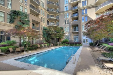 Uptown Charlotte corner penthouse living with the perfect blend - photo 8
