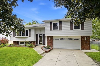 Truly a home you can move right in and enjoy!! An open floor - photo 1