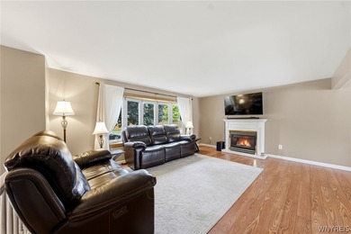 Truly a home you can move right in and enjoy!! An open floor - photo 6