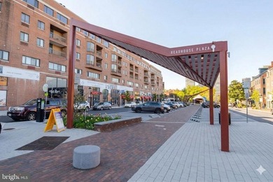 (private lake, pond, coastal) Home For Sale in Philadelphia Pennsylvania