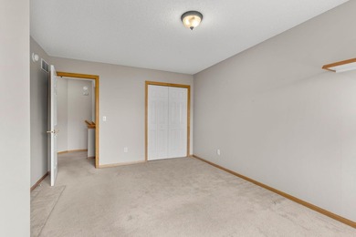 Wonderful end unit in a neighborhood adjacent to Eagle Valley - photo 39