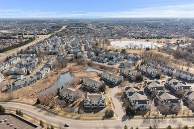 Wonderful end unit in a neighborhood adjacent to Eagle Valley - photo 50