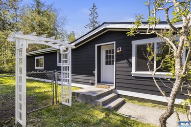 Strait Juan de Fuca  Home Active Under Contract in Port Townsend Washington