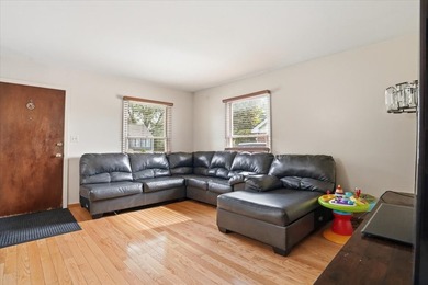 Immaculate in town ranch on a rare double lot. This beautifully - photo 5