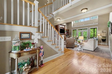 Fabulous SMART CONSTRUCTION home has it all--privacy, desirable - photo 5