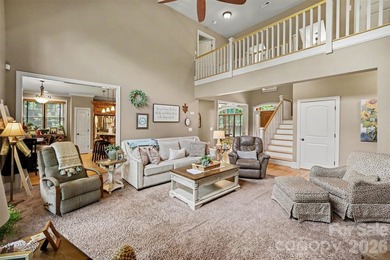 Fabulous SMART CONSTRUCTION home has it all--privacy, desirable - photo 7