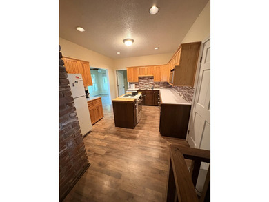 Private Ozarks Retreat on 3.17 Wooded Acres Discover the perfect - photo 11