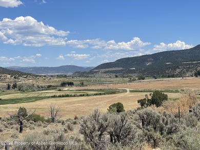 Nestled along the pristine White River just 11 miles west of - photo 10