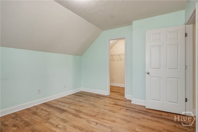 Conveniently located in the Jefferson City School district, this - photo 35