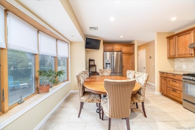 Welcome to this beautifully updated Side Hall Colonial in the - photo 6