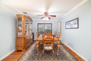 Welcome to this beautifully updated Side Hall Colonial in the - photo 10