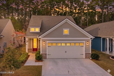 Discover this like-new, upgraded Hallmark home in Sun City - photo 1