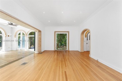 Exceptional opportunity to own a classic, Mediterranean-style - photo 11