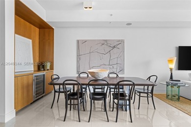 THIS IS A DREAM ! Magnificent Unit With Direct Ocean - photo 14