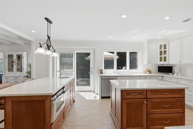Welcome to this beautifully maintained 4 bedroom, 2 bath - photo 15