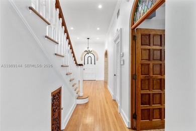 Exceptional opportunity to own a classic, Mediterranean-style - photo 16