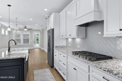 Discover this like-new, upgraded Hallmark home in Sun City - photo 8
