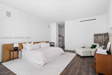 THIS IS A DREAM ! Magnificent Unit With Direct Ocean - photo 24