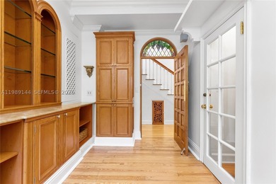 Exceptional opportunity to own a classic, Mediterranean-style - photo 25