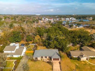 Assumable 2.75% VA mortgage + Bayou View Schools-- great rate - photo 28