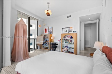 THIS IS A DREAM ! Magnificent Unit With Direct Ocean - photo 34