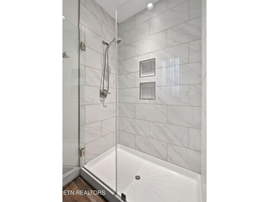 New Construction on Canterbury Lake Come see this fully - photo 40