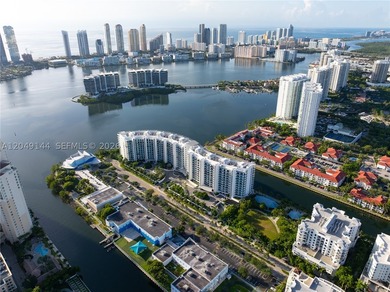 THIS IS A DREAM ! Magnificent Unit With Direct Ocean - photo 46