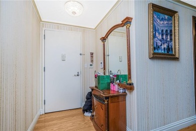 Oceana Condominium & Club
Corner 2BR / 2BT

4th Floor 

