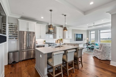 Penthouse living at Tides IV with stunning top-floor views of - photo 19