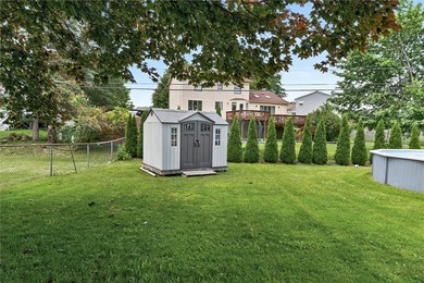 Welcome to 20 Flamingo Dr in Gates, fully renovated ranch-style - photo 6