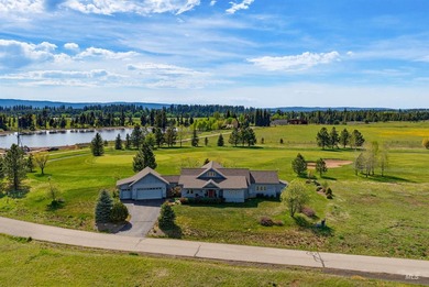 Amazing opportunity in beautiful Jug Mountain Ranch McCall. This - photo 2
