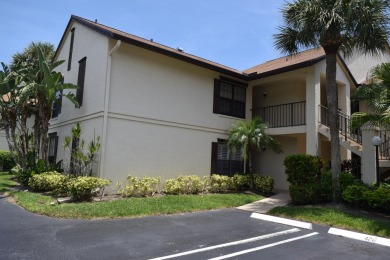 Lake Condo For Sale in Greenacres, Florida