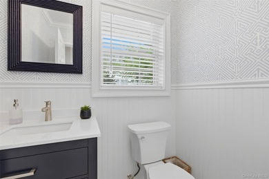 Welcome to 84 Erik Drive, a beautifully updated Devon end unit - photo 11